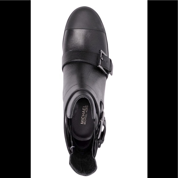 Michael Kors Corey Cut-Out Buckle Ankle Boot In Grained Leather Size 7 - Picture 11 of 16